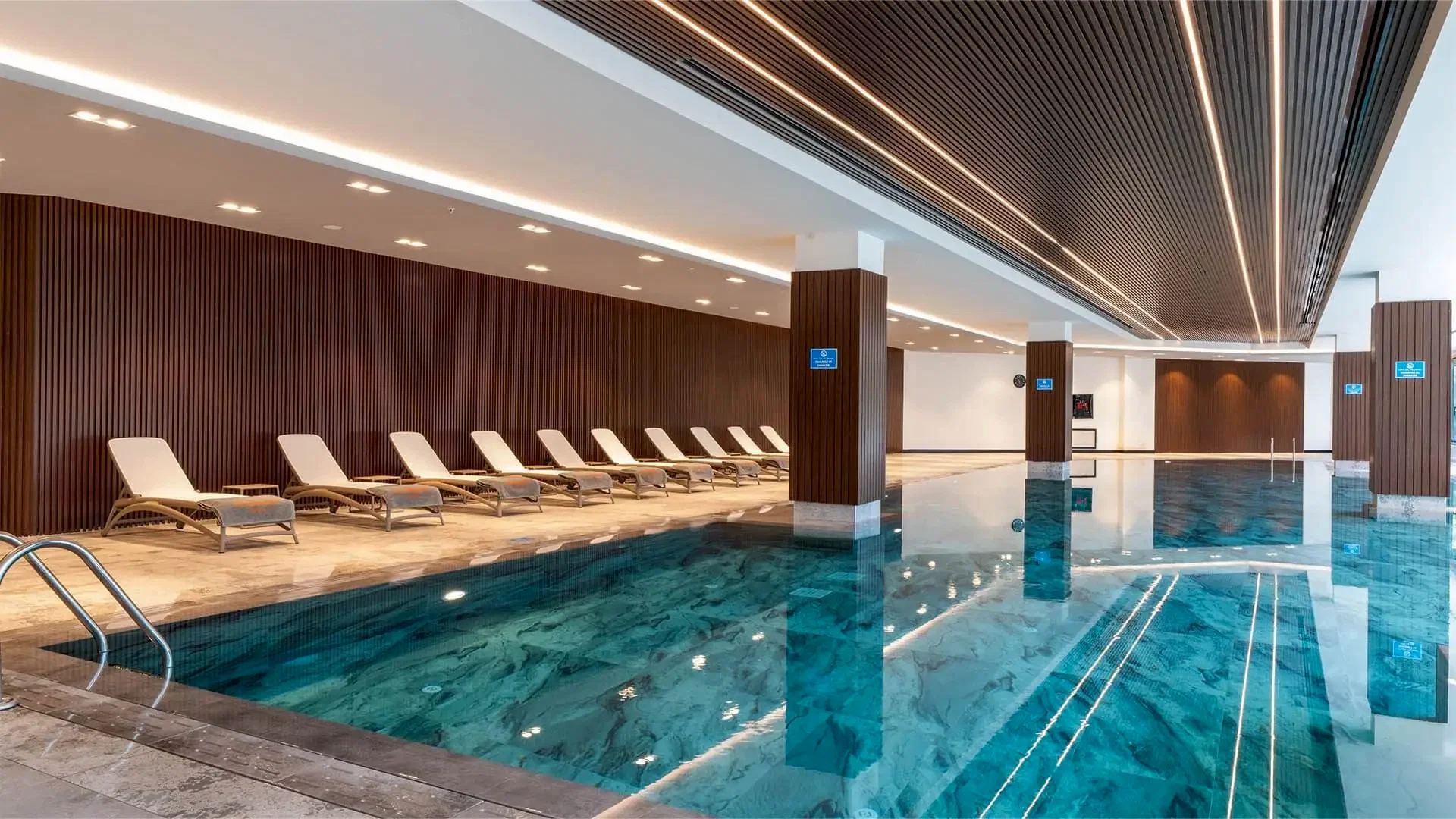 1920x1080_0046_DSC00057